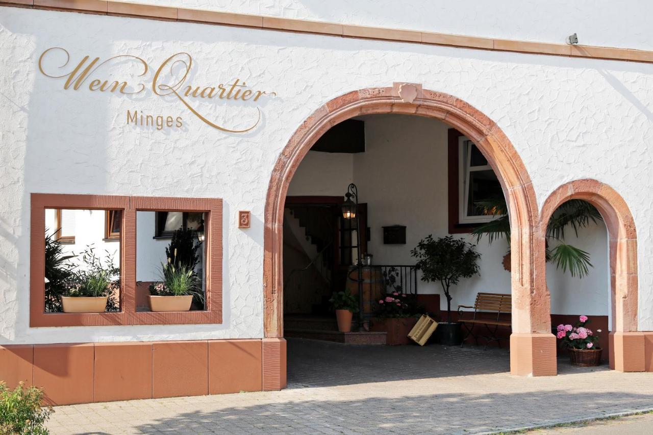 Hotel Weinquartier Minges à Kirrweiler  Extérieur photo